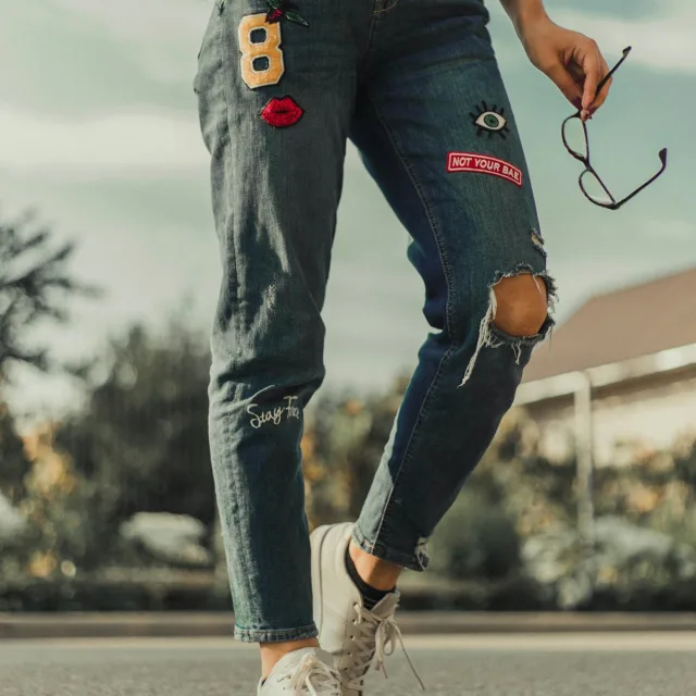 Yırtık Detaylı Jean
